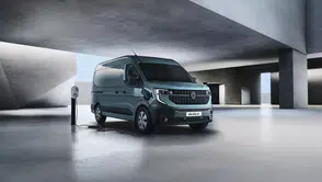 Renault Master yenilendi mi? Yeni minibüs ve açık kasa kamyonetin fiyatları nedir?