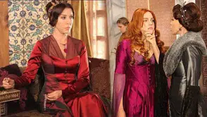 Nebahat Çehre ve Meryem Uzerli yıllar sonra bir araya geldi