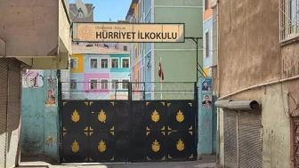 Diyarbakır'da dehşet: Kadın öğretmen bıçaklandı!