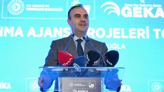 Bakan Kacır: Türkiye, savunma sanayisinde üretici ülke konumunda