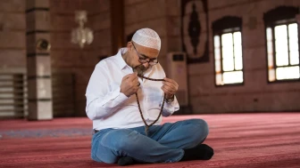 İtikaf nedir? İtikafın şartları ve nasıl yapılır?