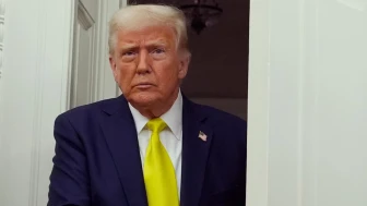 ABD Yüksek Mahkemesi Trump'ın kararını durdurdu