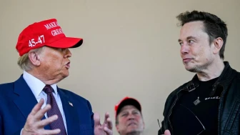 Trump’tan Musk’a destek mesajı: Hükümette istediğin kadar kal