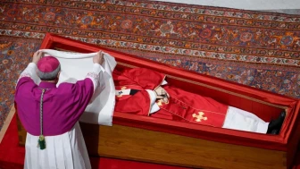 Papa Francis’in cenaze töreni: Dünya liderleri Roma’da