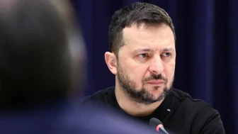 Zelensky: Koşulsuz ateşkes havada, denizde ve karada sağlanmalı