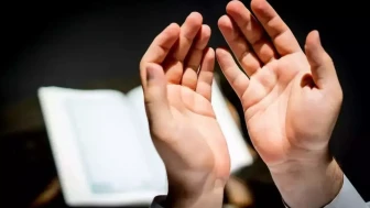 25 Nisan 2025 cuma mesajları: Sevdiklerinizi mutlu edecek anlamlı ve hadisli cuma mesajları