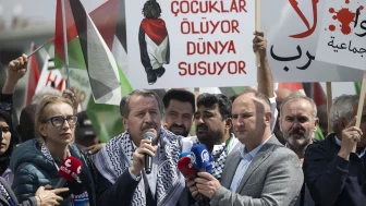 200 sendikacı, BM Türkiye önünde Filistin için bir araya geldi