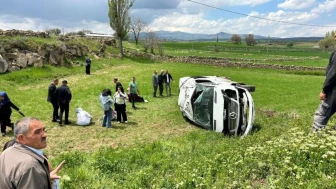 Kayseri'de öğrenci servisi devrildi!