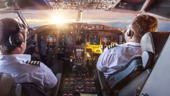 200 yolcu pilotsuz uçtu