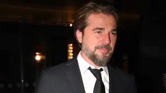 Engin Altan Düzyatan kaç yaşında, kiminle evli?