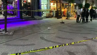 Bağcılar’da giyim mağazasında silahlı saldırı: 5 yaralı