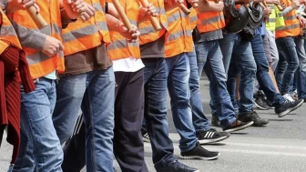 Zorunlu Emeklilik Mağdurları’ndan Cumhurbaşkanı Erdoğan’a çağrı: Çözerse Erdoğan çözer!