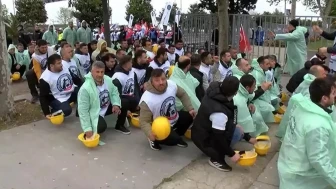 Kartal'daki 1 Mayıs kutlamalarına yağmur engeli!
