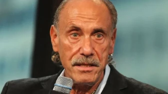 Les Gold öldü mü?