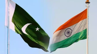 Pakistan-Hindistan sınırında ateşkes uzatıldı
