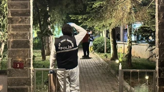 Kadıköy’de korkunç yangın: Bir kişi hayatını kaybetti