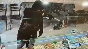 Çalışanın cesareti soygunu önledi!