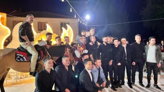 Çanakkale'de takı merasiminde at ve buzağı hediyesi!