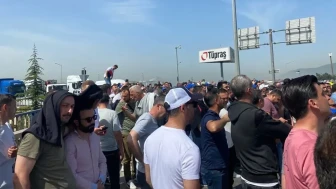TÜPRAŞ işçileri düşük zam oranına tepki göstererek üretimi durdurdu