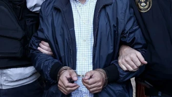 Mersin’de skandal! Öğretmen 4 öğrenciye cinsel istismar suçlamasıyla tutuklandı