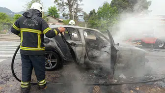 Ordu’da seyir halindeki otomobil alev aldı