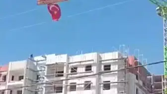 TOKİ işçilerinden kornalı, bayraklı 19 Mayıs kutlaması