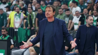 Anadolu Efes'i mağlup eden Panathinaikos, Fenerbahçe Beko'nun rakibi oldu