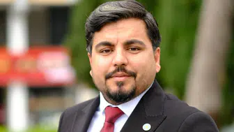 Arif Kocabıyık kimdir?