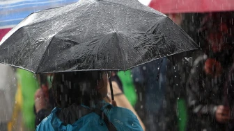 İstanbul’u yeniden sağanak vuracak! Meteoroloji’den kritik uyarı: O gün hazır olun