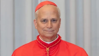 Yeni papa Robert Francis Prevost kimdir, kaç yaşında ve nereli? İşte yeni papanın hayatı...