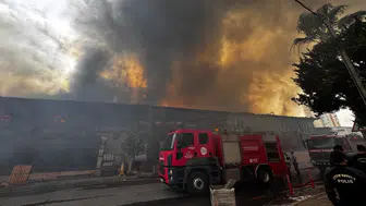Mersin'de fabrika yangını!
