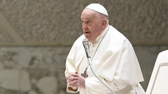Papa Franciscus’tan tarihi bağış