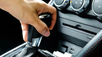 İşte en uygun fiyatlı otomatik vitesli araç: Konfor, güvenlik ve doğru kullanımın püf noktaları