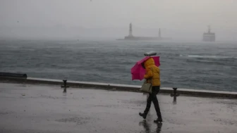 Marmara ve Ege'de kuvvetli fırtına uyarısı! Hangi bölgelerde etkili olacak?