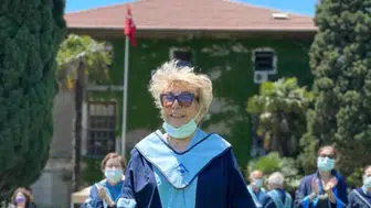 Prof. Dr. Oya Başak kimdir?