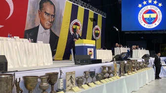 Fenerbahçe'de olağanüstü kongre için kaç imza toplandı?
