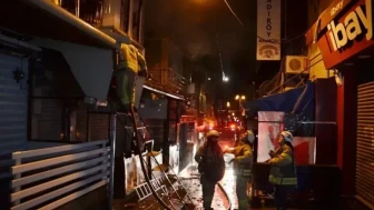 Kadıköy'de restoran yangını!
