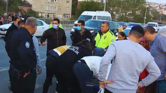 İstanbul Arnavutköy’de dehşet anları: Otomobilin çarptığı iki çocuk ağır yaralandı