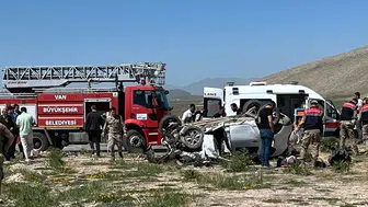 Van’da feci trafik kazası
