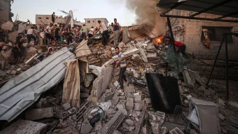 İsrail’in Gazze saldırılarında 4'ü çocuk, 10 kişi hayatını kaybetti