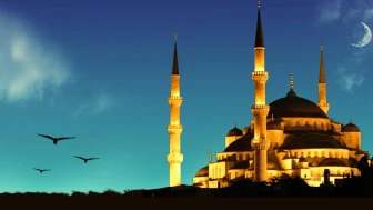 Arefe günü resmi tatil mi?