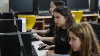 830 bin kişiye kodlama ve yapay zeka eğitimi