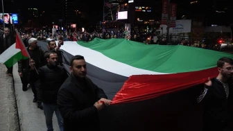 İstanbul'da Gazze'ye destek yürüyüşü düzenlendi