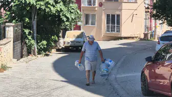Tekirdağ Kumbağ'da 20 gündür su yok: TESKİ’ye ikinci kez fatura ödeyen halk çileden çıktı!