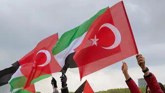 Türkiye, Filistin'e 102 ton insani yardım malzemesi gönderdi
