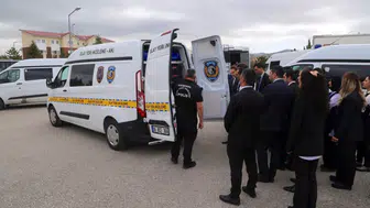 Yola savrulan yolcu hayatını kaybetti