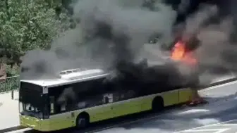 İstanbul İETT otobüsü alev alev yandı