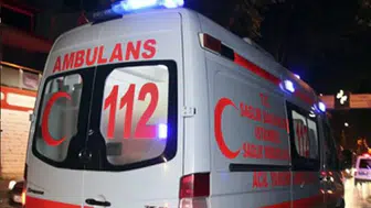 Bursa'da otomobil devrildi: 1'i ağır 3 yaralı!