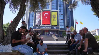 İzmir'de 2 belediyede işçiler iş bıraktı