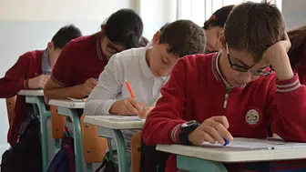 Yarın okullar tatil mi?